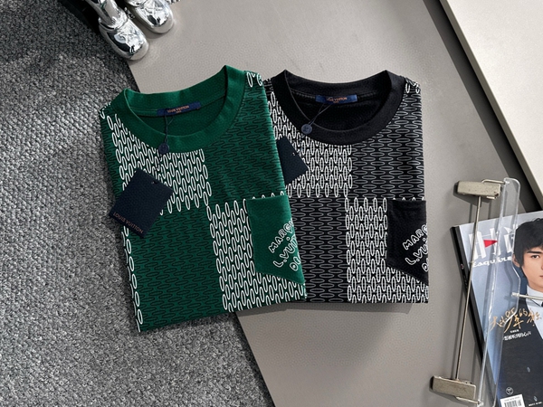 ブランドTシャツ全体デザイン